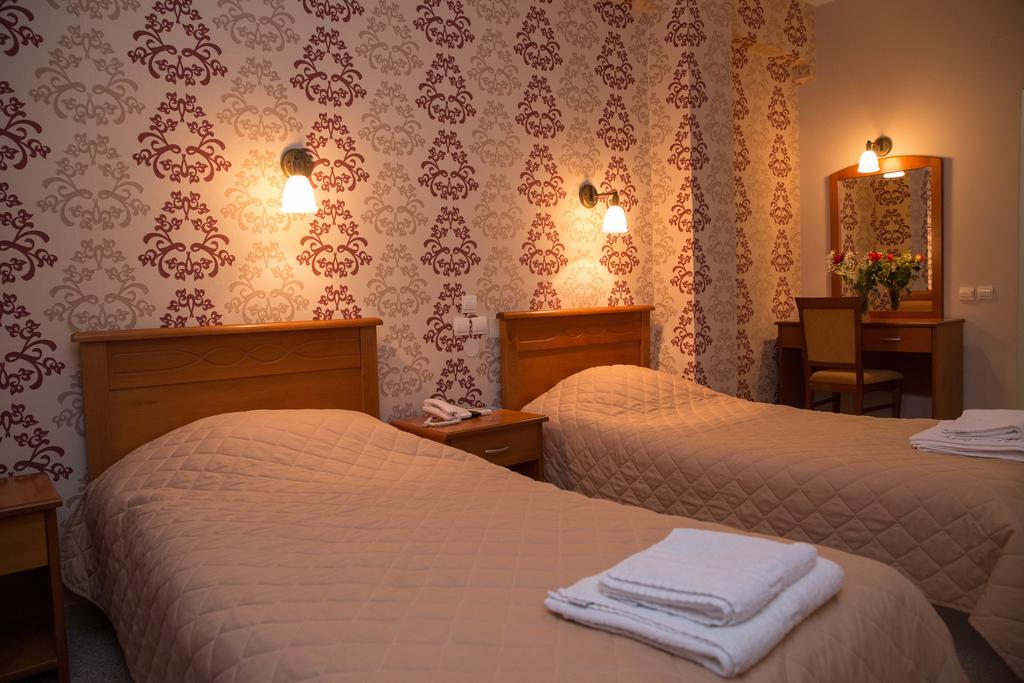 Hotel Liberty Meszolóngi Kültér fotó