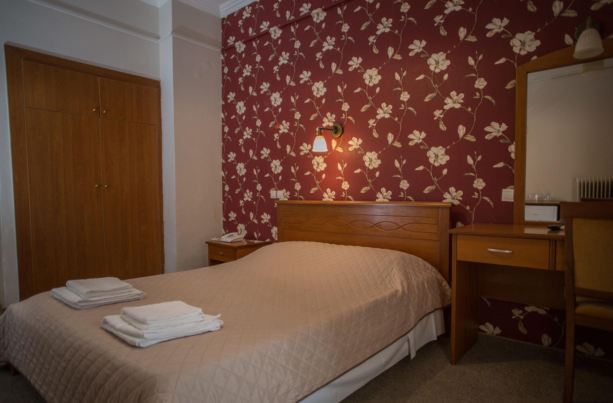 Hotel Liberty Meszolóngi Kültér fotó