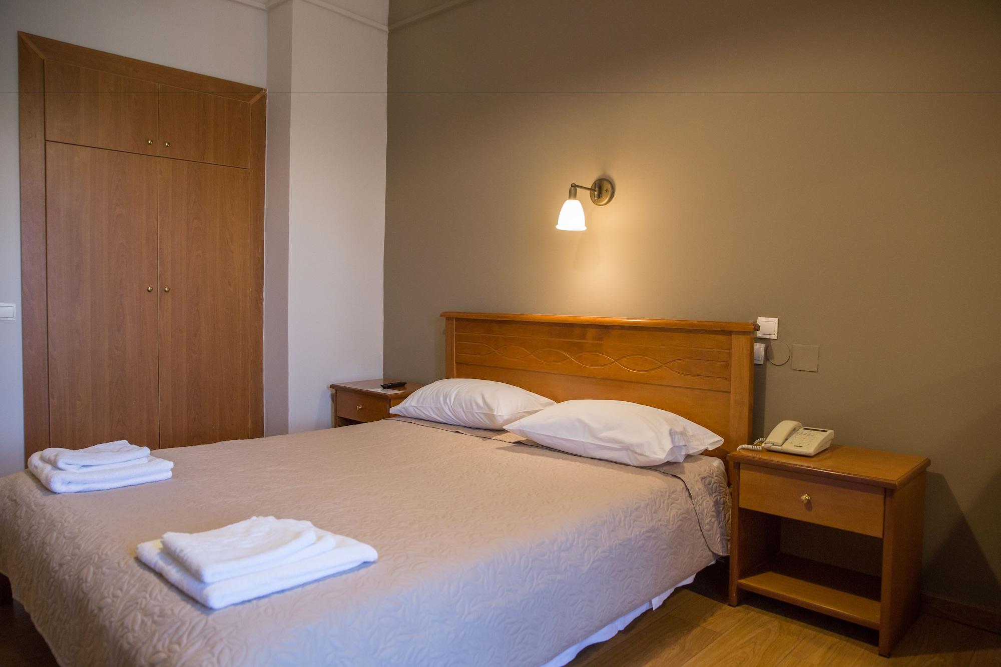 Hotel Liberty Meszolóngi Kültér fotó
