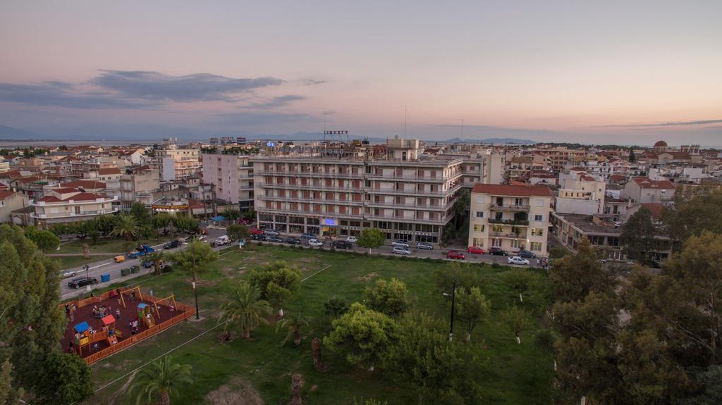 Hotel Liberty Meszolóngi Kültér fotó