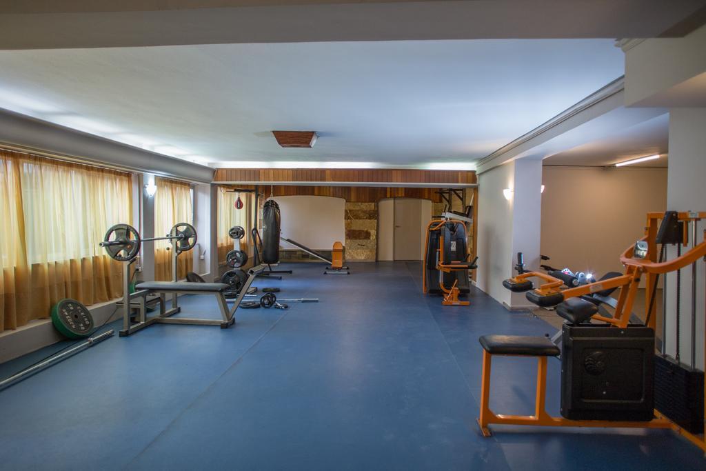Hotel Liberty Meszolóngi Kültér fotó
