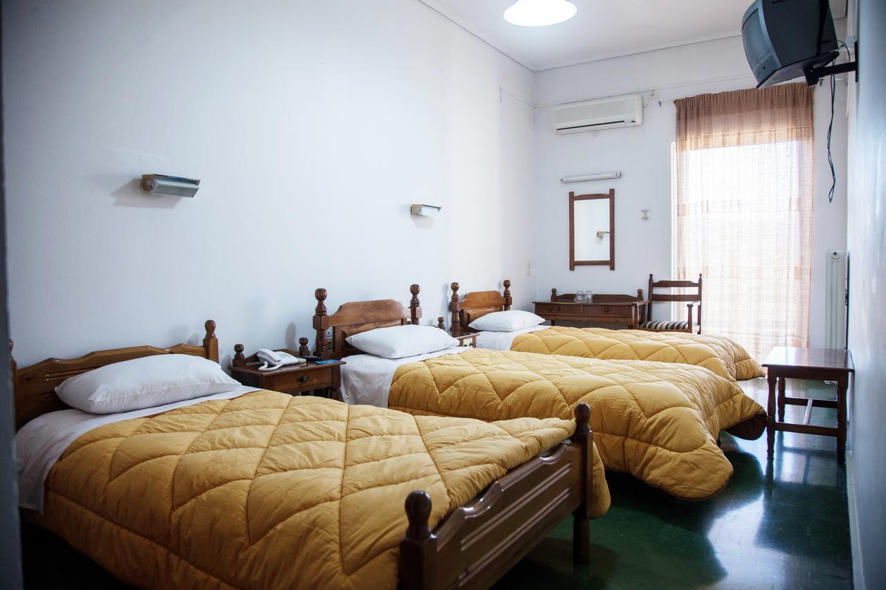 Hotel Liberty Meszolóngi Kültér fotó