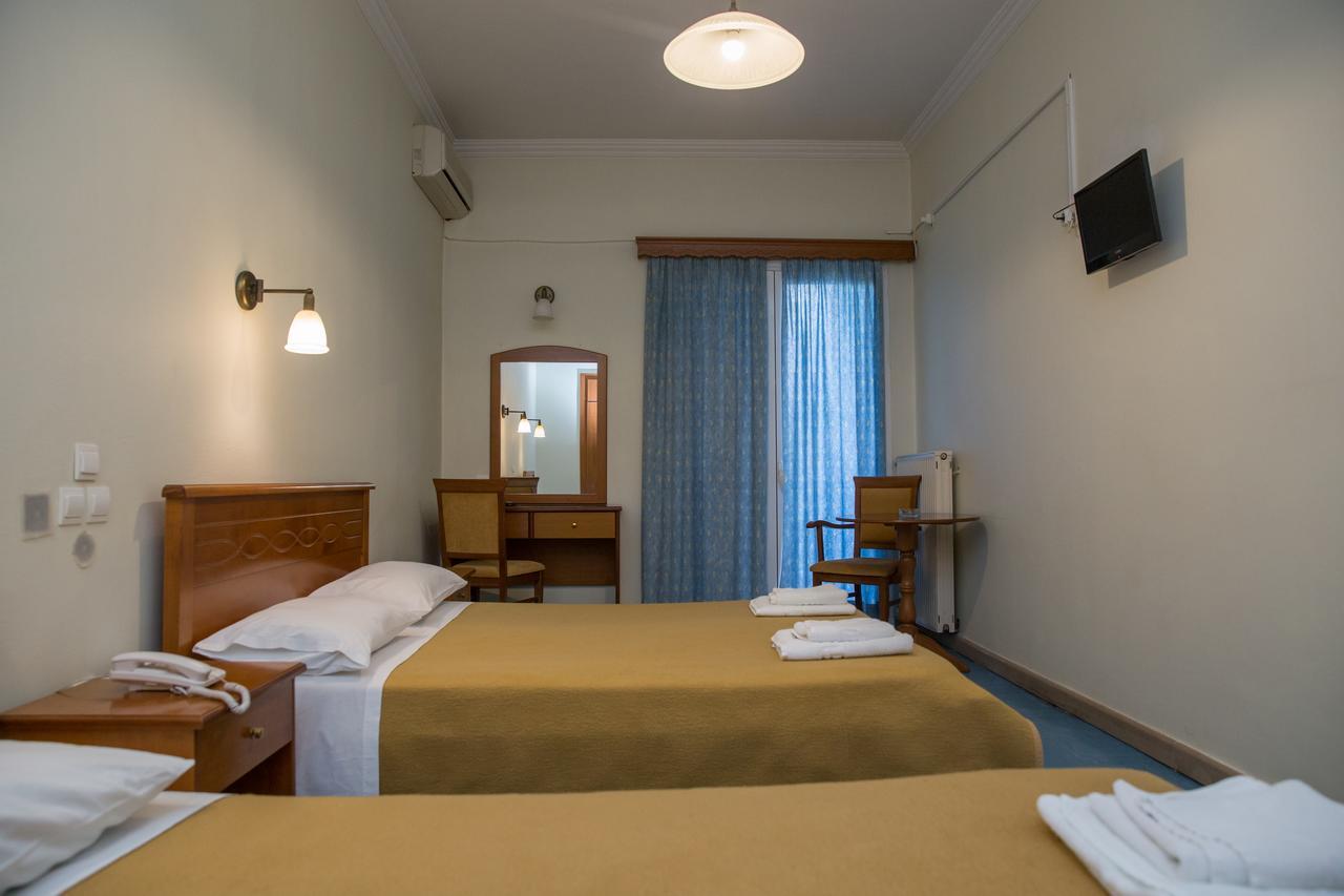 Hotel Liberty Meszolóngi Kültér fotó