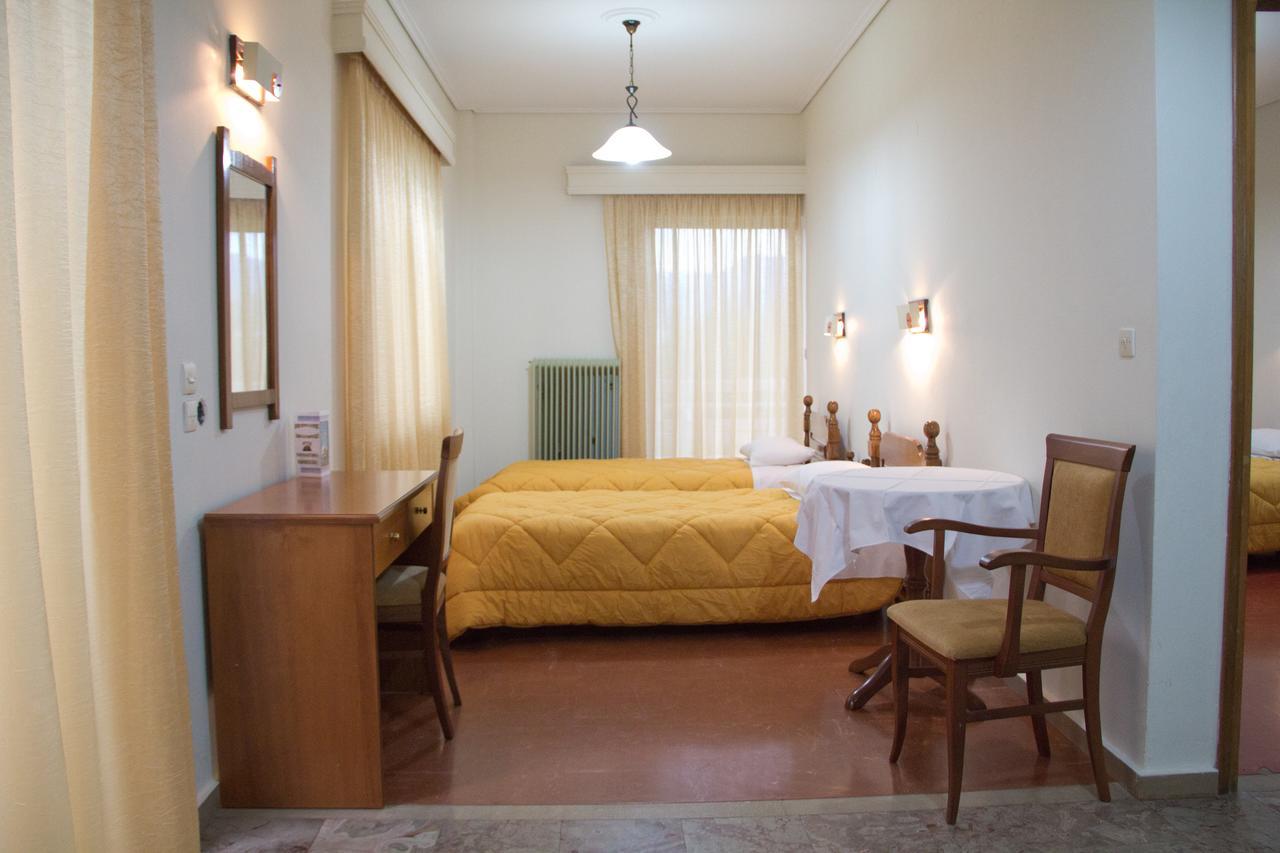 Hotel Liberty Meszolóngi Kültér fotó